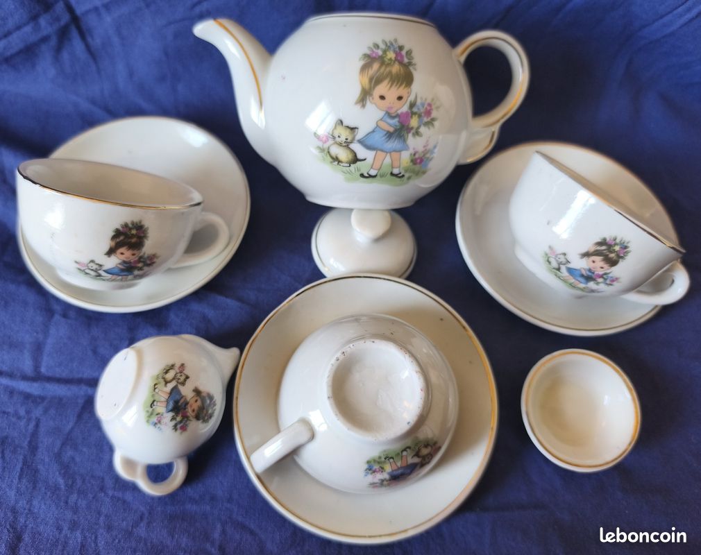 Dinette vintage = service thé / café fleurs bleues - Collection