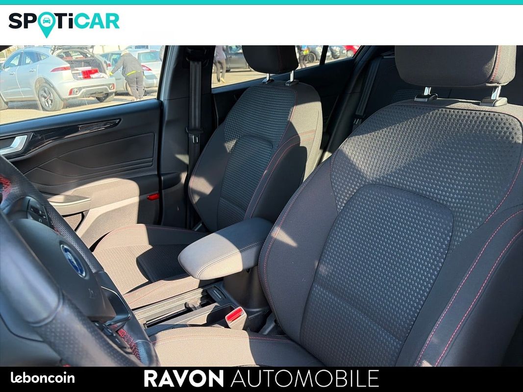 FORD Focus 1.0 EcoBoost 125 S&S ST Line (image 17)