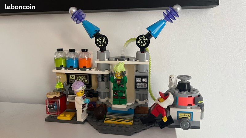 LEGO Hidden Side 70418 Le Laboratoire détecteur de fantômes