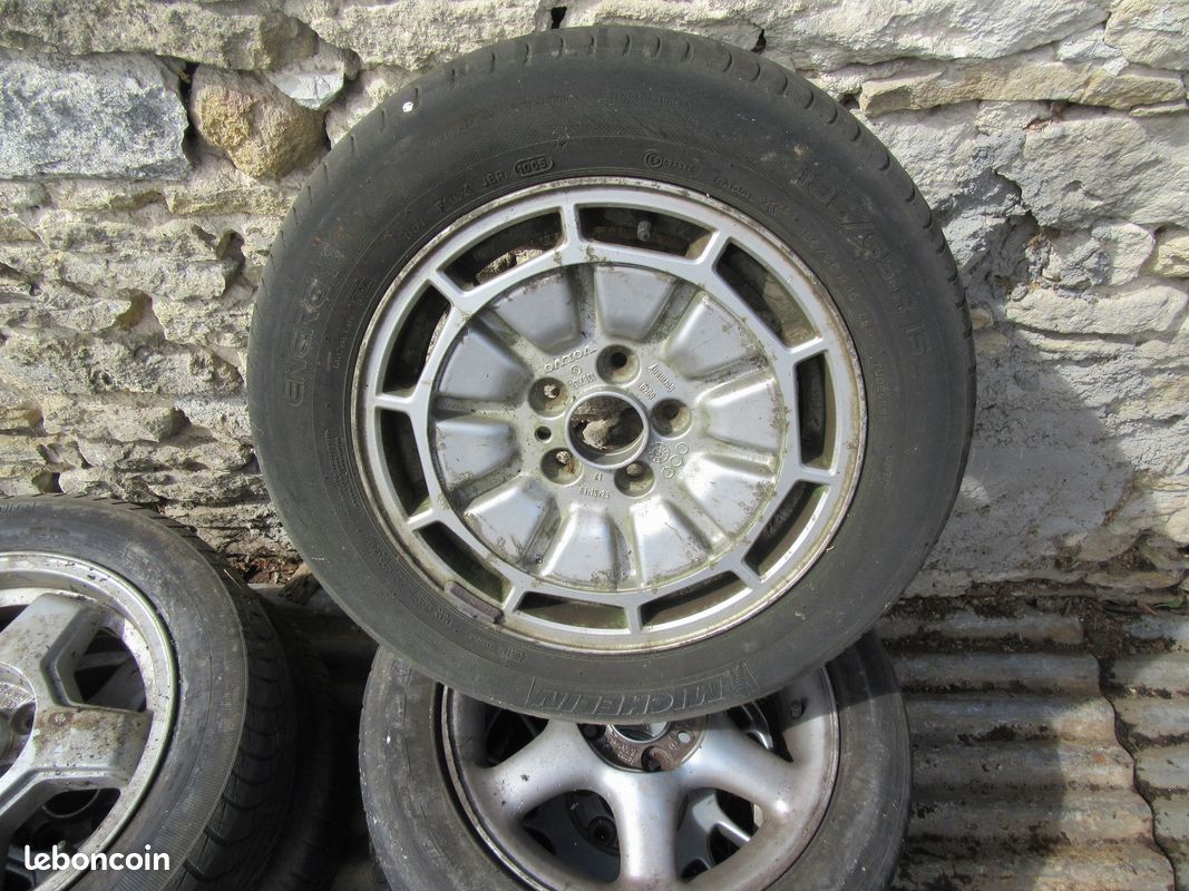 Jante alliage 15 pouces pour volvo 200 700 900 (image 3)