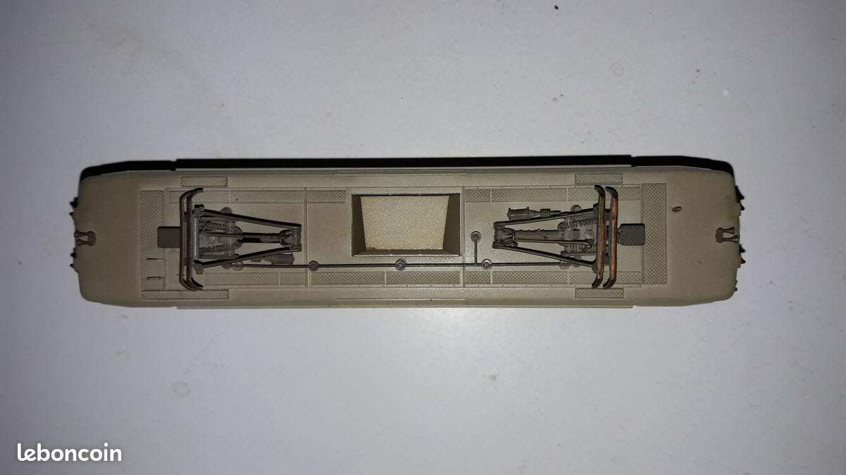 Locomotive électrique HO Lima BB 8596 SNCF Livrée Béton – Analogique, Neuve