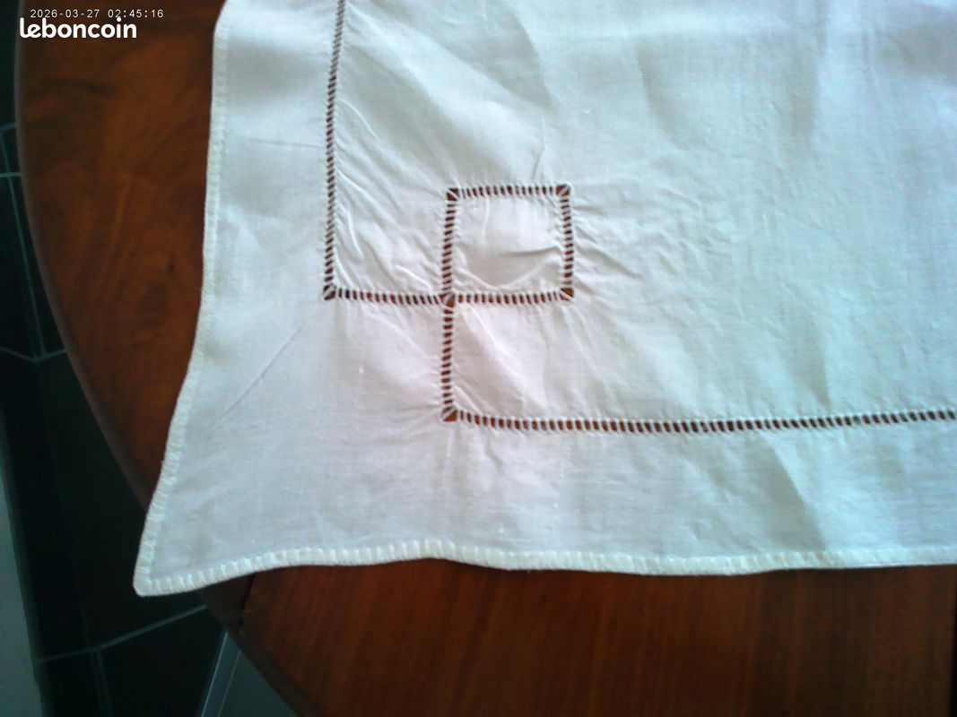 LINGE ANCIEN DESSUS De Commode Ou Nappe Fil De Lin Richement Brodé Et