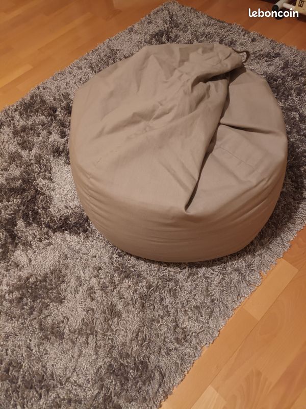 Pouf et/ou tapis (image 1)