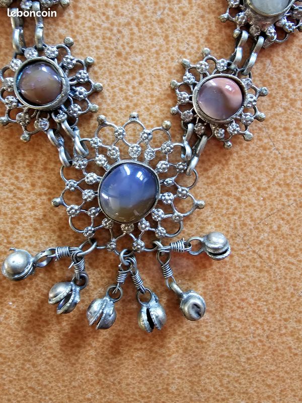 Collier ethnique (image 4)