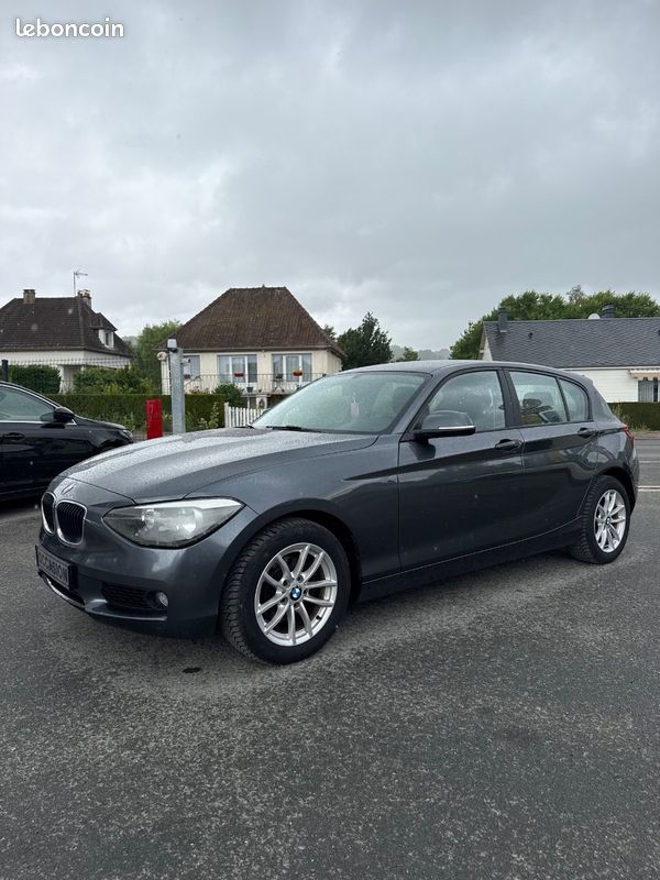 BMW SERIE 1 116d 2.0d 1152eme main excellent etat (image 3)