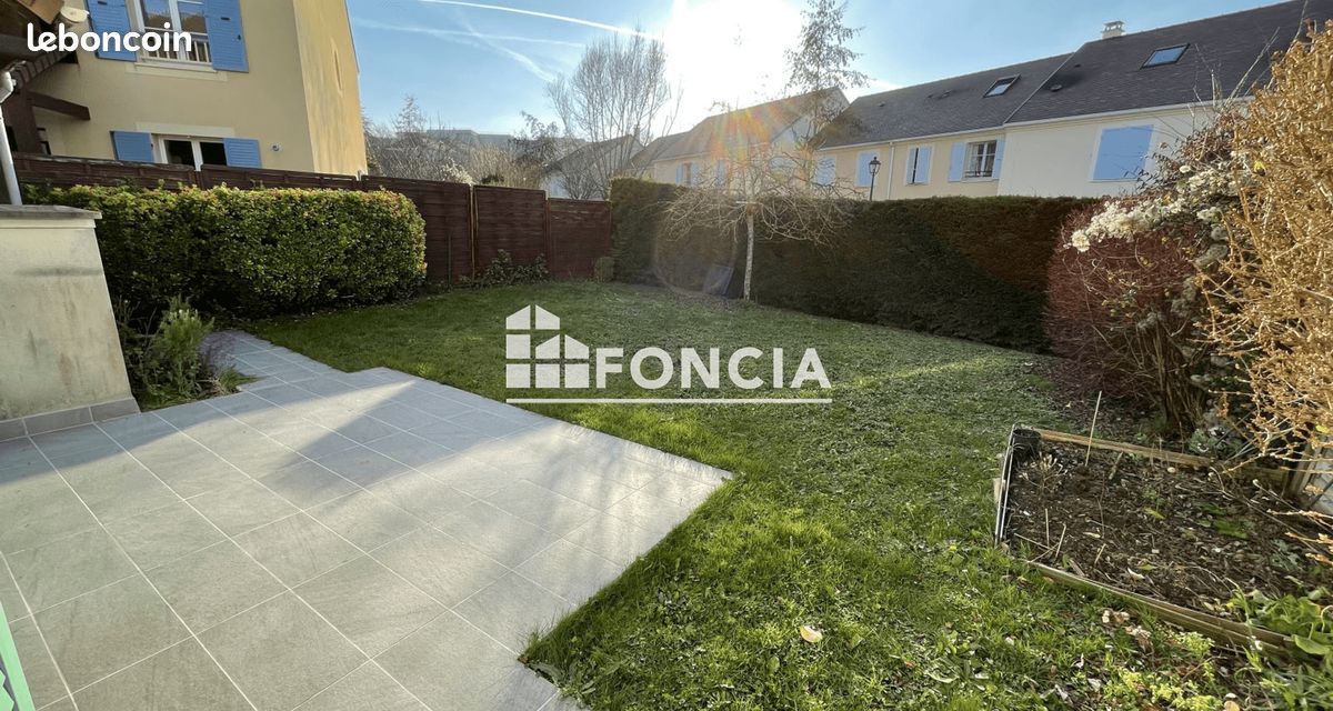 Maison 5 pièces 112 m² · à Fontenay-le-Fleury · 112 m² · 1 900 €