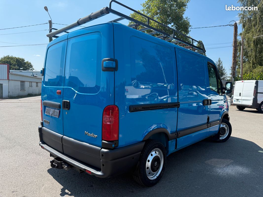 Renault master 2.2 dci 90 cv (image 2)