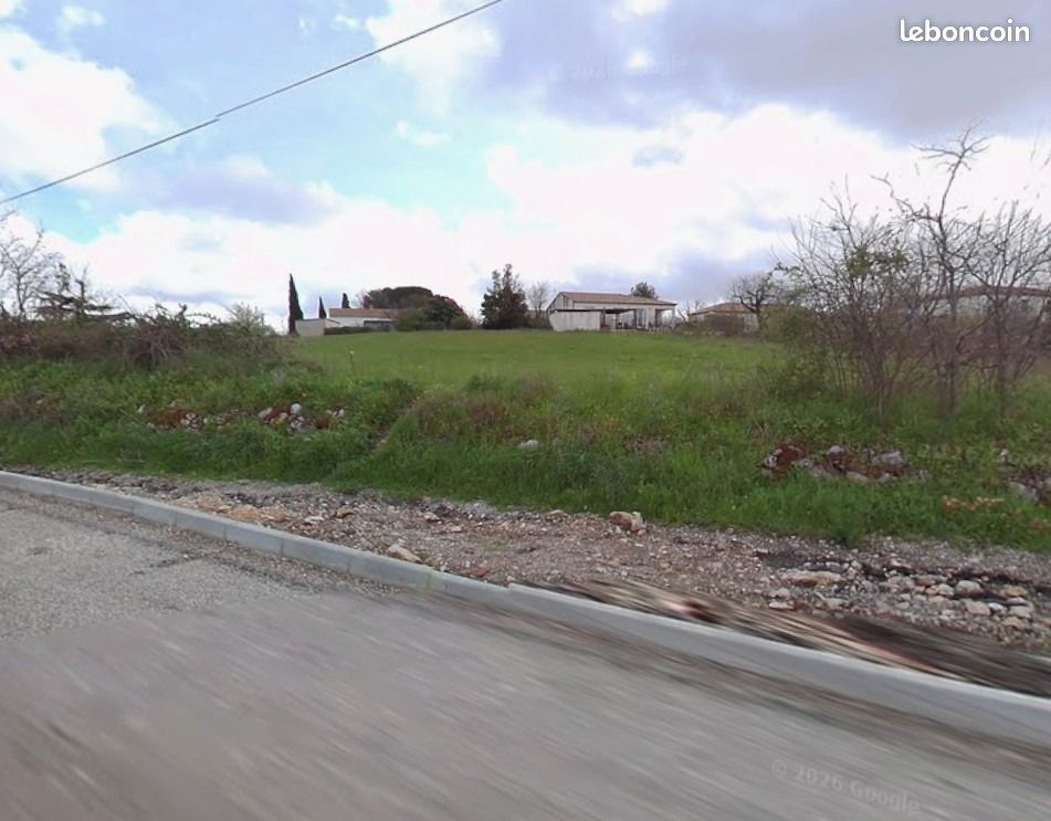Terrain 350 m² La Calmette · 98 900 €