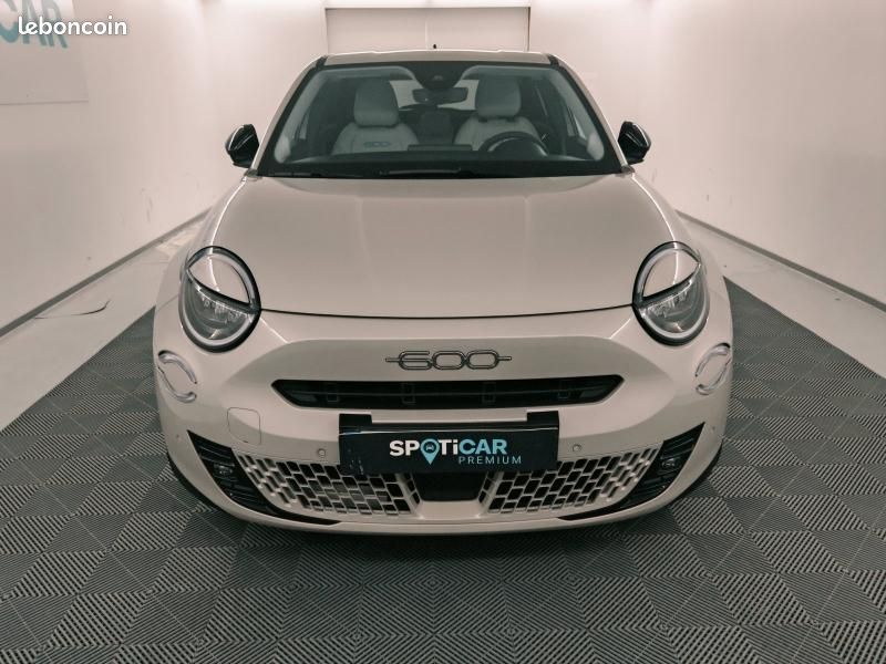Fiat 600 1.2 Hybrid Turbo 110ch La Prima eDCT6 (image 2)