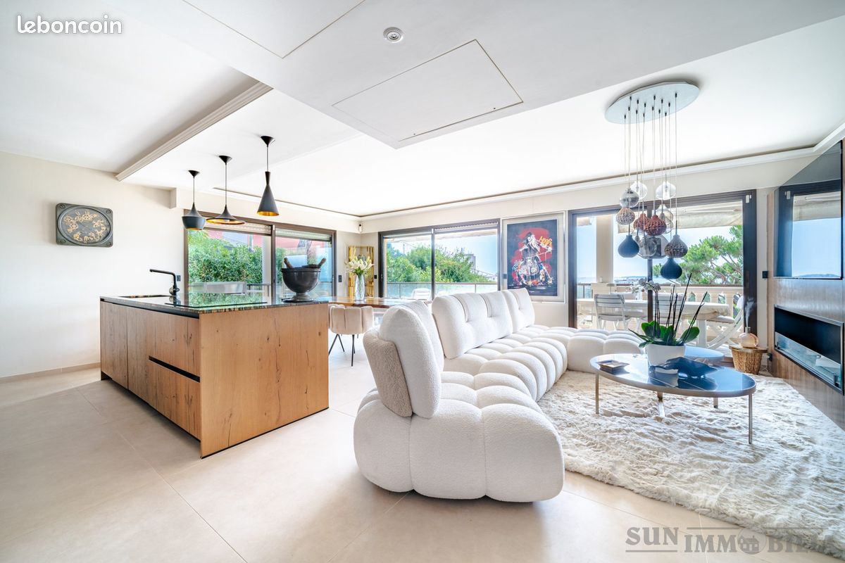 Appartement 3 pièces 94 m² · à Cannes · 94 m² · 788 640 €
