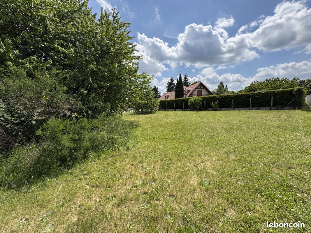 Terrain 591 m² · à Jargeau · 591 m² · 49 900 €
