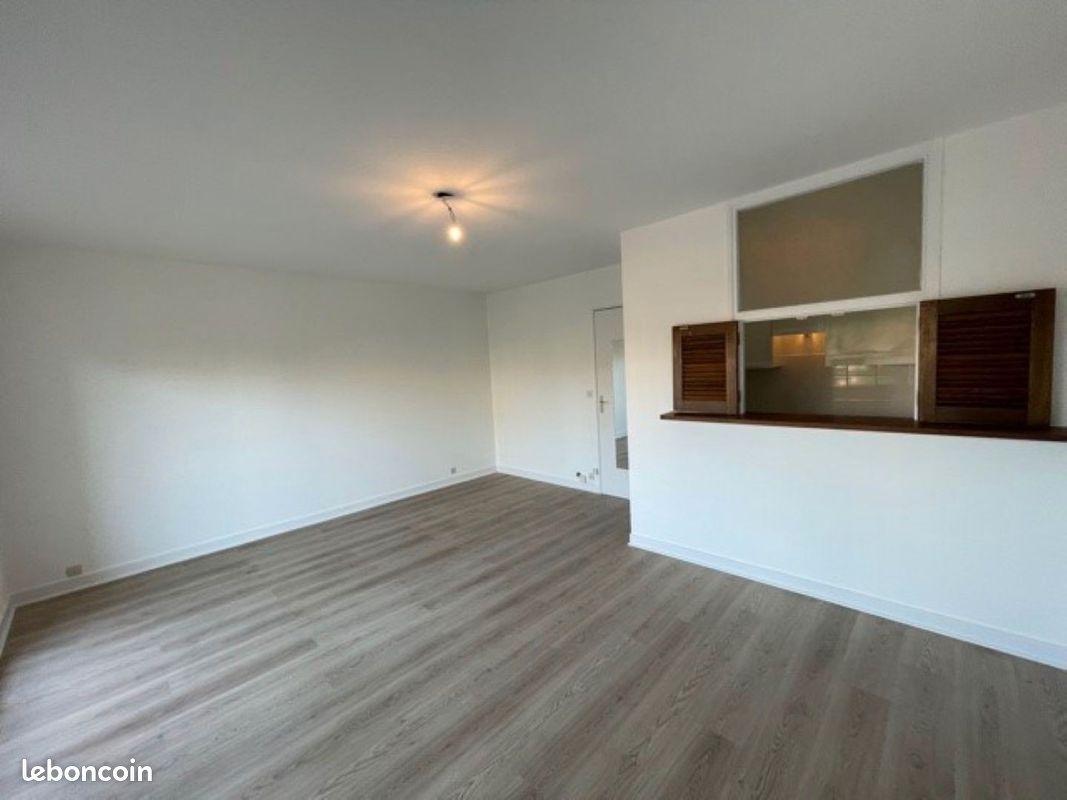 Appartement 1 pièce 31 m² · à Reims · 31 m² · 598 €