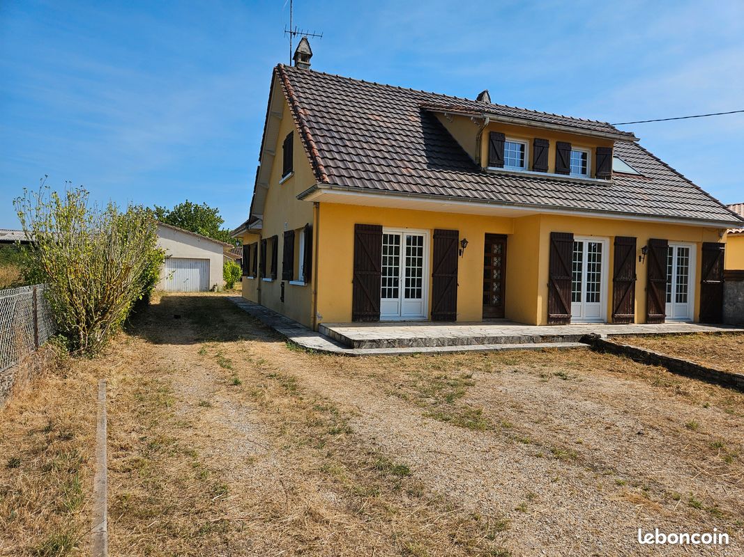 Maison 6 pièces 170 m² · à Saint-Médard-de-Mussidan · 170 m² · 220 000 €
