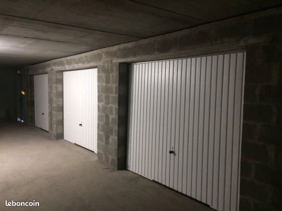Parking 12 m² · à Gradignan · 12 m² · 90 €/mois
