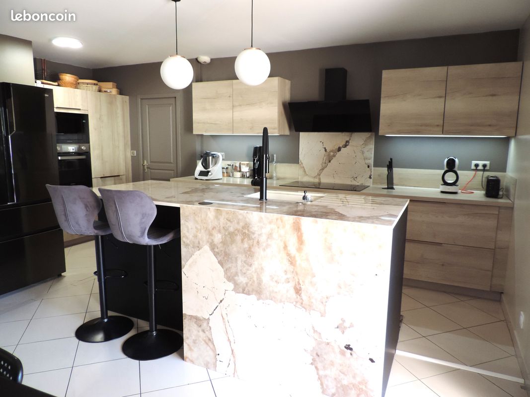 Maison 7 pièces 184 m² · à Beynost · 184,4 m² · 649 000 €