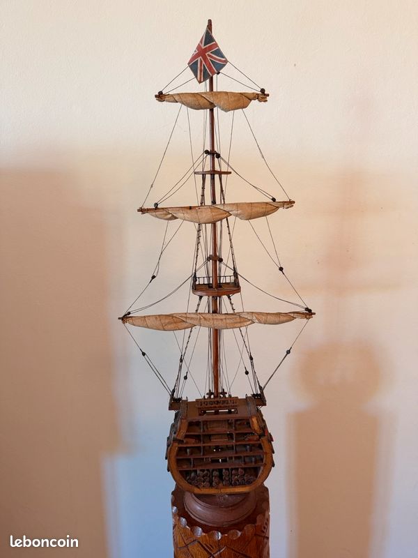 Maquette de bateau HMS Victory (3 mâts) (image 1)