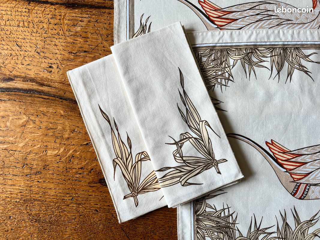 Hermès Paris - nappe 6 personnes  l'art de vivre - tissu