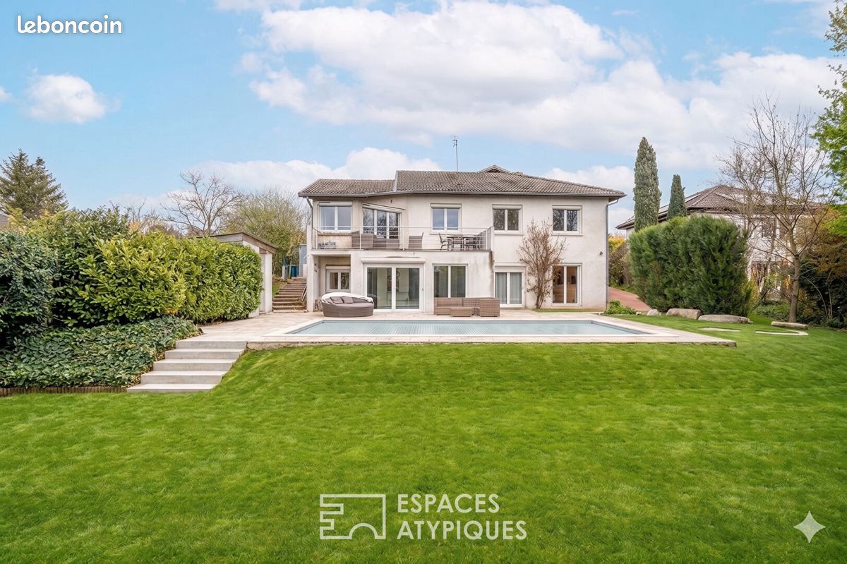 Maison 7 pièces 200 m² · à Corbas · 200 m² · 550 000 €