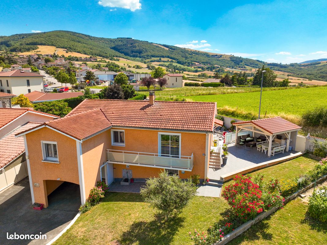 Maison 6 pièces 134 m² · à Longes · 134 m² · 379 000 €