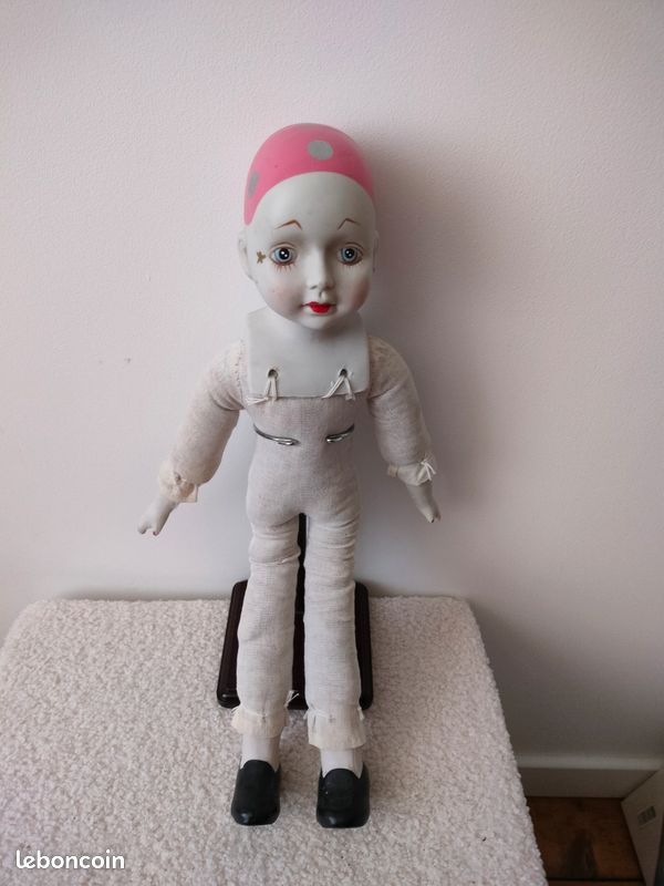 Poupée style pierrot (image 1)