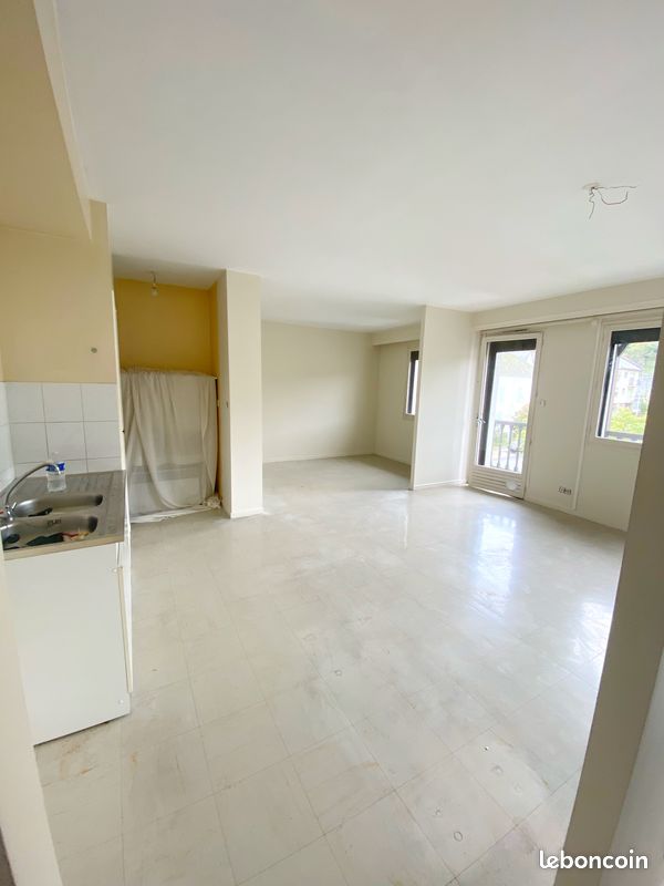 Appartement T2 - 64m² - Centre Ville - Nay 64800 (image 2)