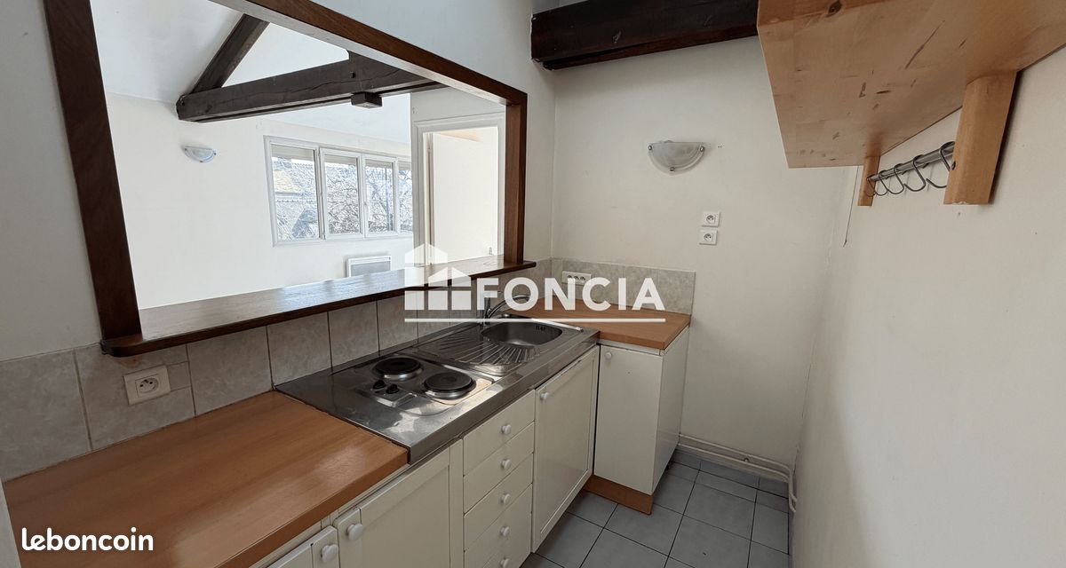 Apartment (image 5)