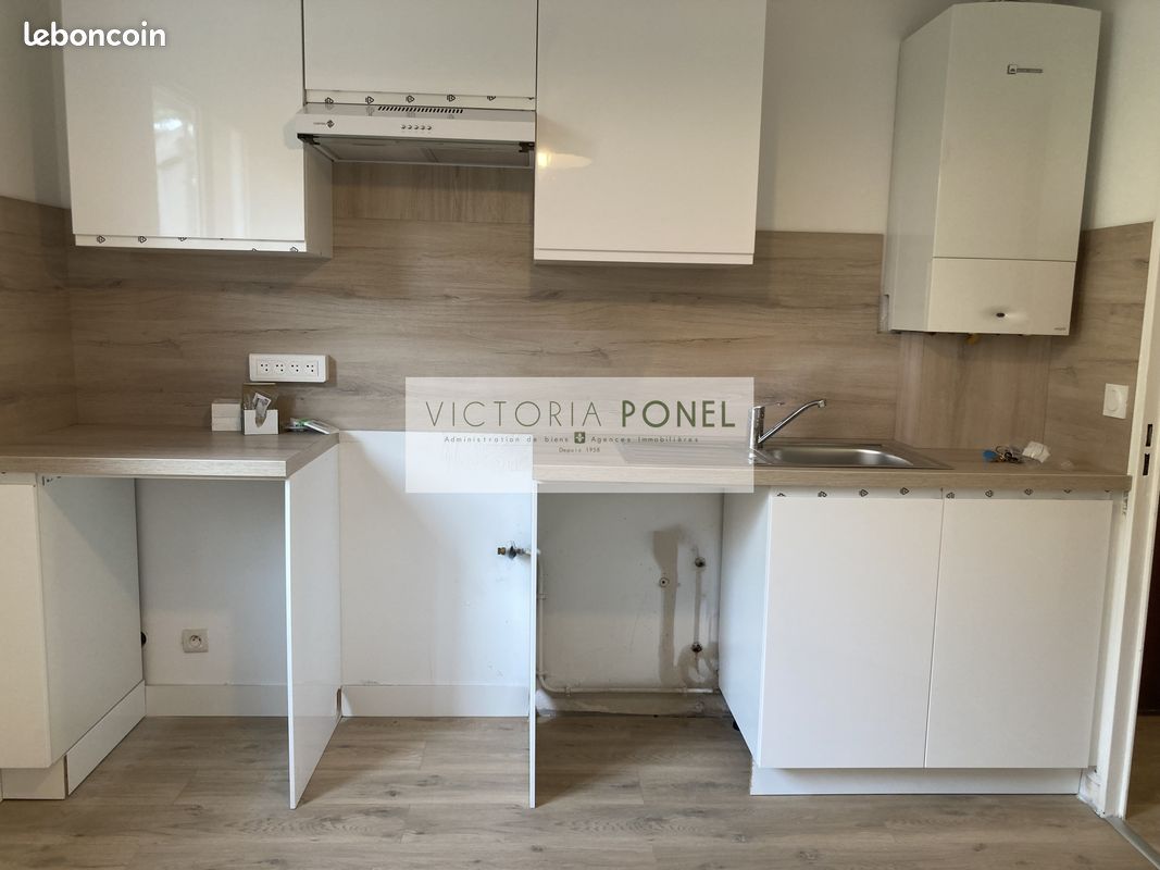 Appartement 3 pièces 66 m² · à Hyères · 66 m² · 1 032 €/mois