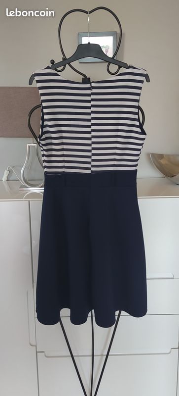 Robe De Soirée Junk Food Rayée Bleu Marine & Blanc - Taille M - Coton - Occasion Très Bon état