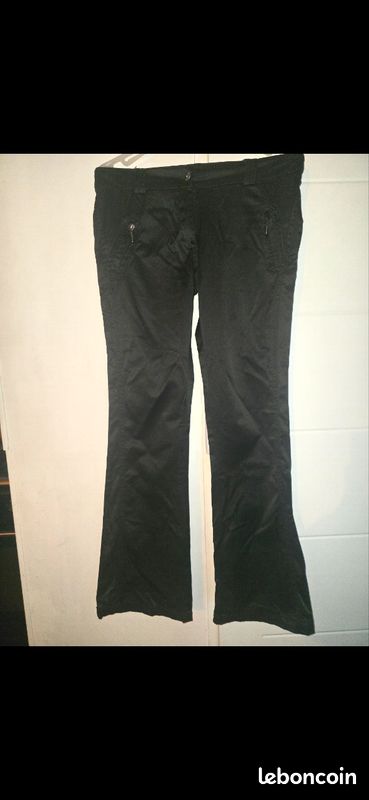 Pantalon femme satin noir marque Fashion Taille M (image 1)