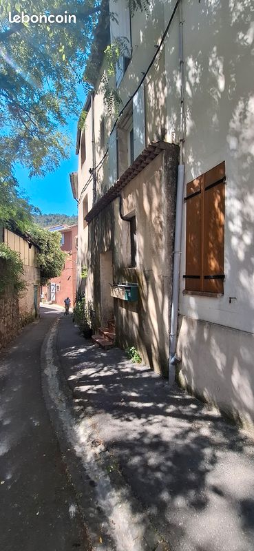 Maison 6 pièces 120 m² · à Simiane-Collongue · 120 m² · 360 000 €