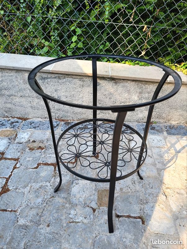 Table d'appoint (image 1)