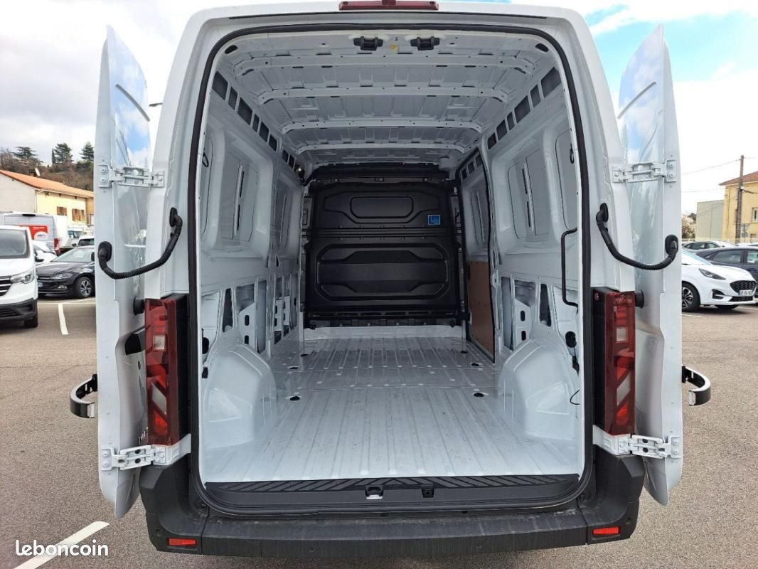 Renault Master VAN 3T5 L3H2 BLUE DCI 150 (image 3)
