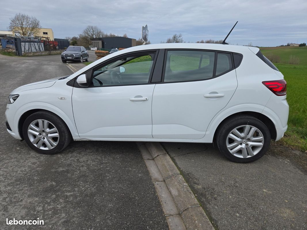 DACIA SANDERO ECO-G 100 - 22 Confort (image 6)