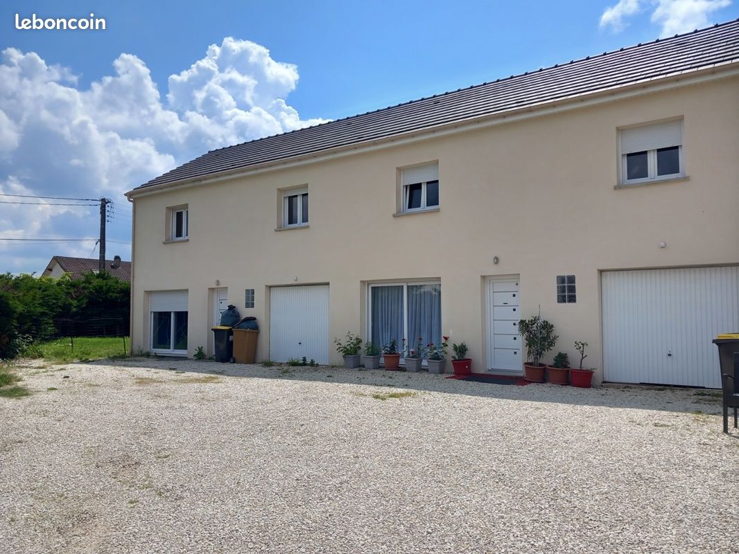 Appartement 5 pièces 92 m² · à Pannes · 92 m² · 890 €