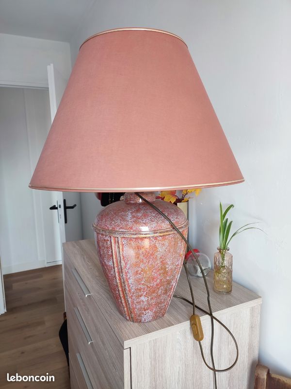 Grande lampe à poser en faïence (image 2)