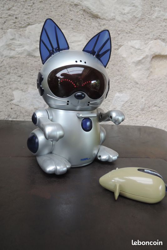 Iokheira Jouet Interactif 2-en-1 pour Chat avec 4 Trous USB