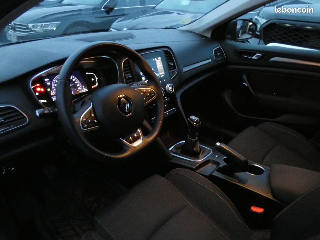 RENAULT MEGANE IV BERLINE Blue dCi 115 - 20 Business (image 9)
