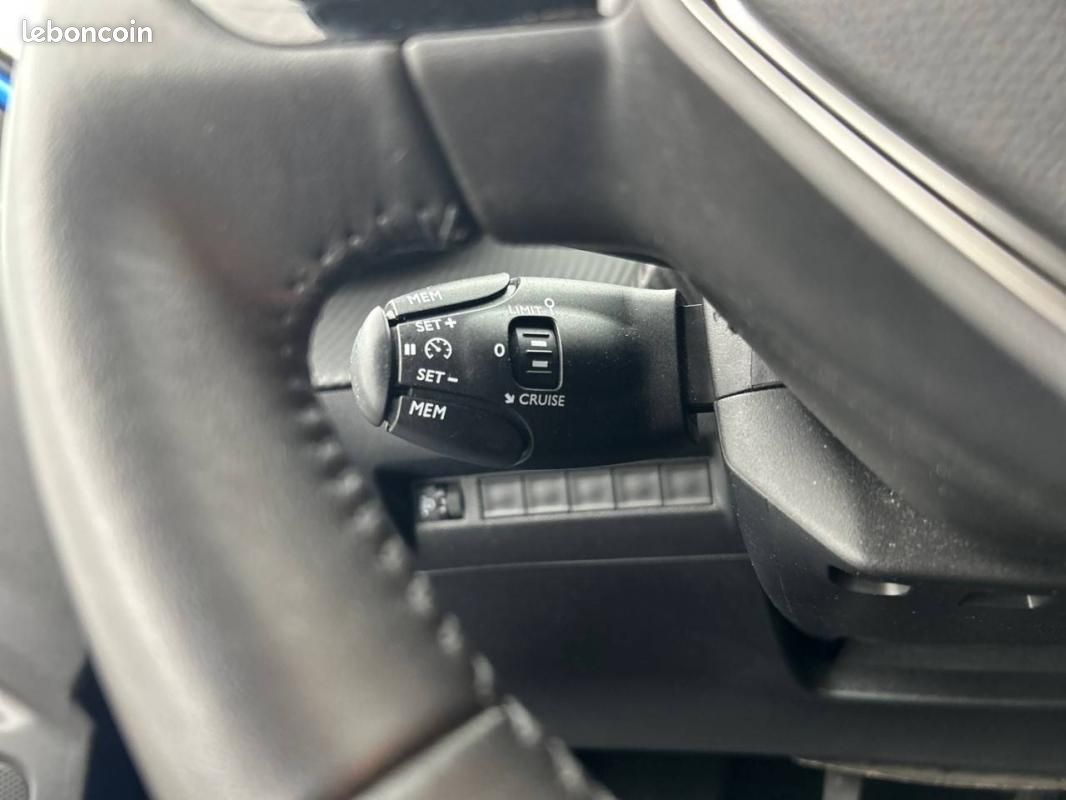 Peugeot 2008 PureTech 100 S&S BVM6 - Active (image 19)