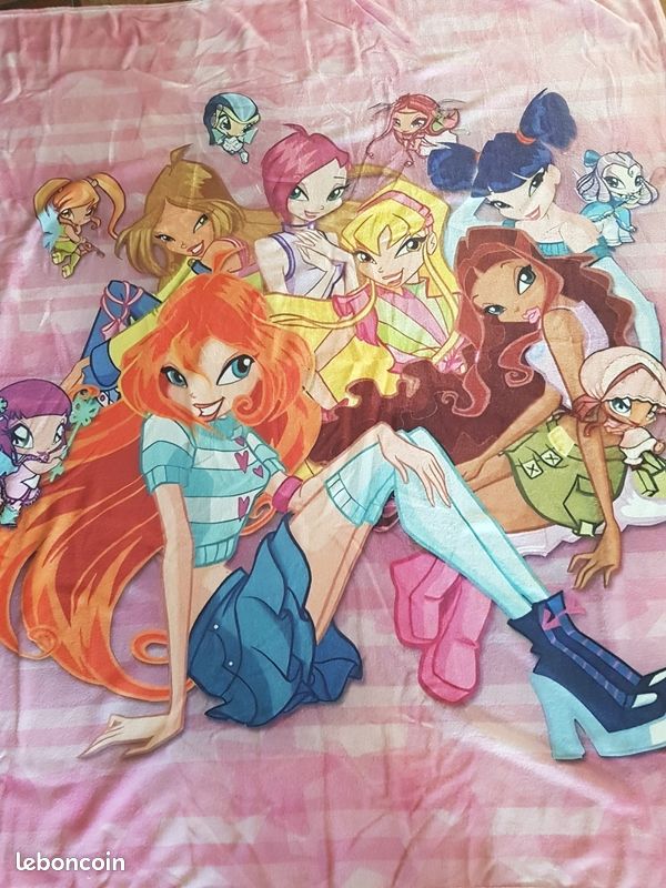 Couverture légère Plaid Personnages Winx (image 2)