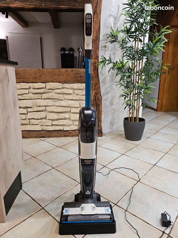 Aspirateur balai laveur BISSEL Électroménager