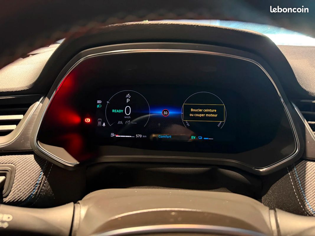Renault CAPTUR (image 17)