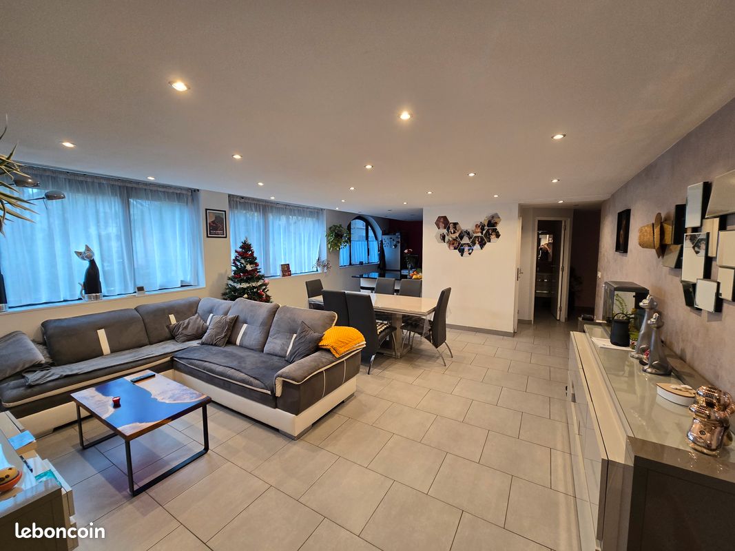 Appartement 4 pièces 130 m² · à Cluses · 130 m² · 259 000 €