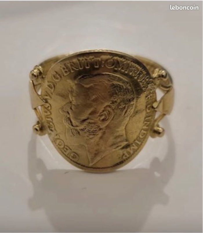 Bague Or Jaune 9 Carats - Montage Demi Souverain Saint Georges Et Dragon - Taille Unique