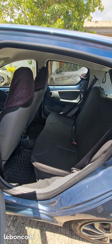 Vends Toyota Aygo (image 3)