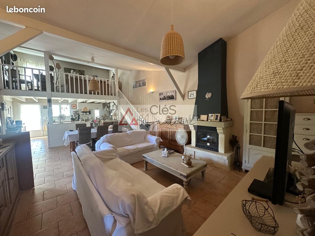 Maison 6 pièces 148 m² · à Lestiac-sur-Garonne · 148 m² · 287 000 €