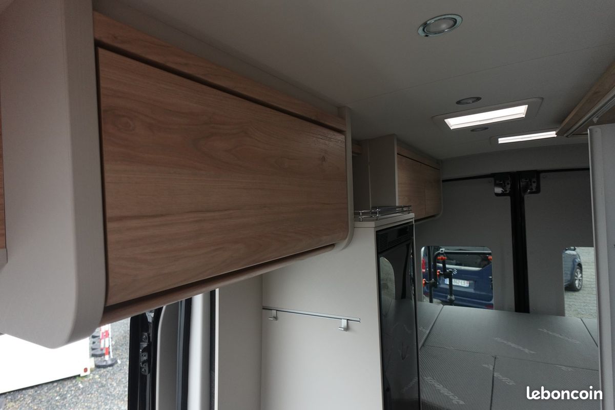 Fourgon DETHLEFFS GLOBETRAIL 590 C - Boite automatique / DESTOCKAGE BY EVASION (image 11)