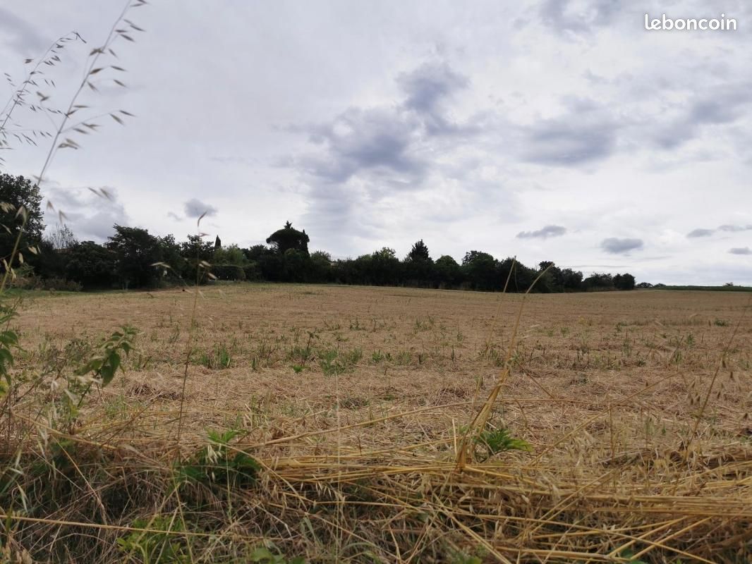Terrain 800 m² Vacquiers · 103 000 €