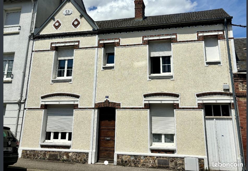 Maison 5 pièces 85 m² · à L'Aigle · 85 m² · 120 000 €