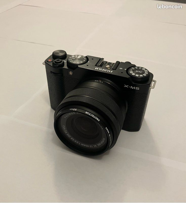 Appareil Photo Hybride Fujifilm X-M5 Kit Avec Objectif XC 15-45mm - Noir - Neuf Sous Blister