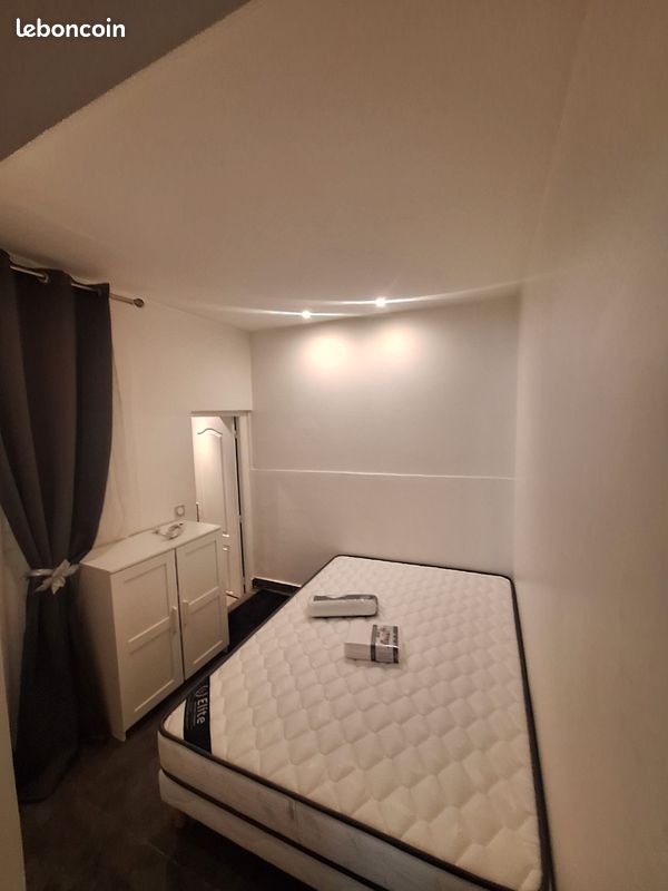 Appartement 3 pièces 38 m² · à Saint-Denis · 38 m² · 950 €